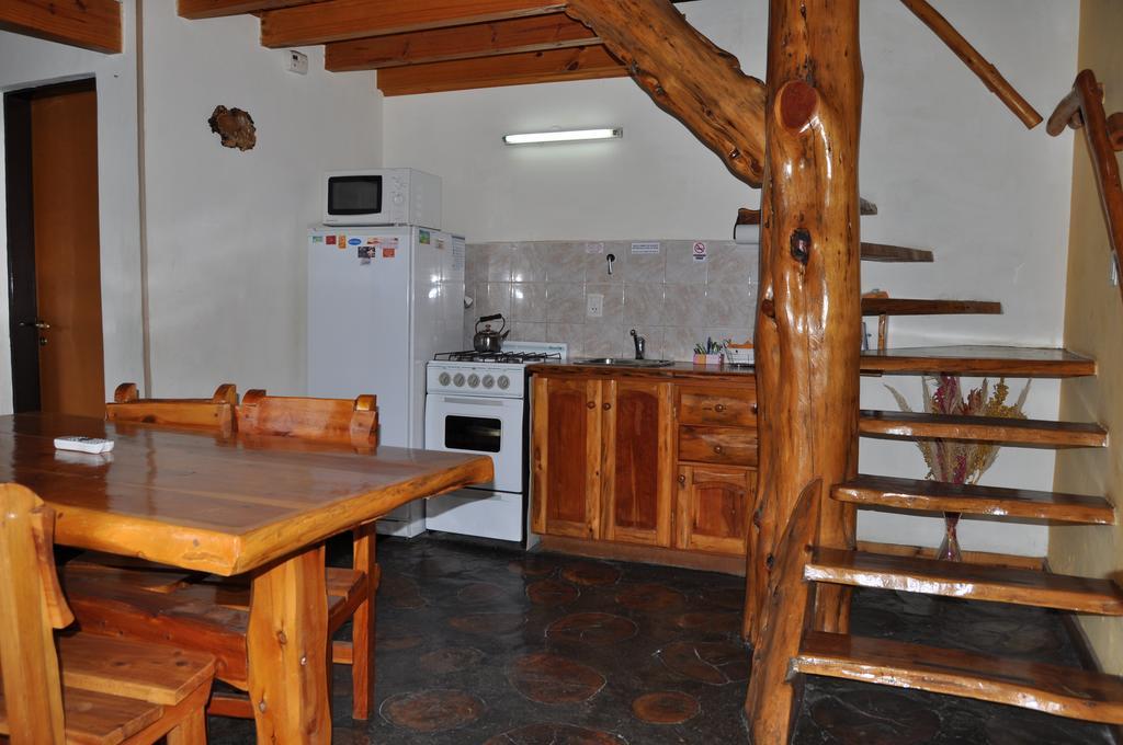 Apart Samay Hue Bungalows Dina Huapi Exterior photo