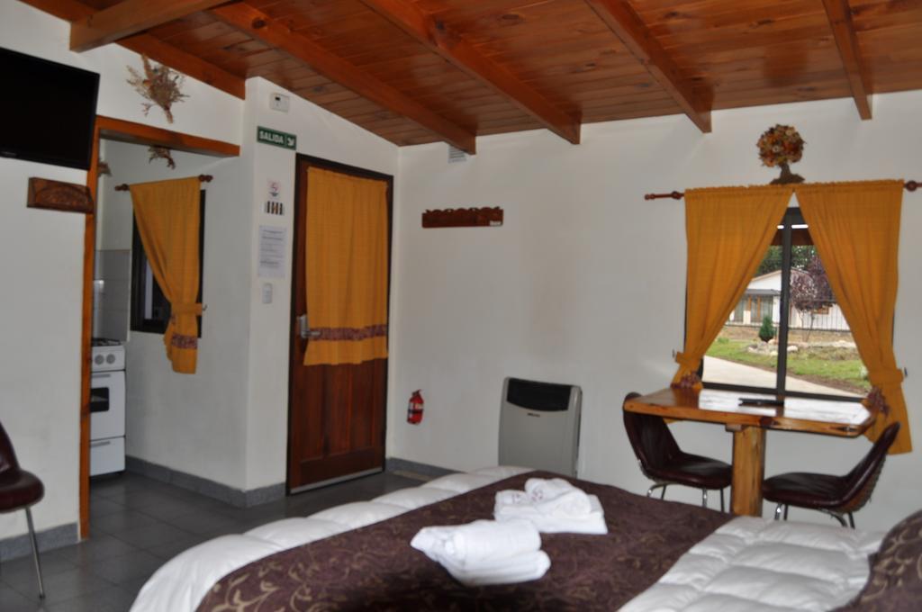 Apart Samay Hue Bungalows Dina Huapi Exterior photo